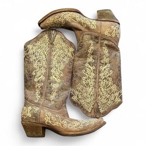 Corral Brown Western Heeled Boots with Gold Embroidery
